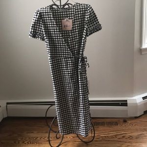Madisonne Wrap Dress Size S
